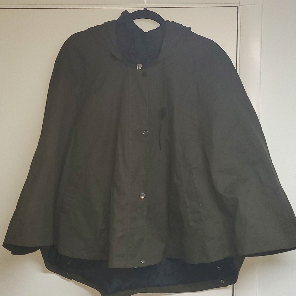 Forever 21 Poncho size L